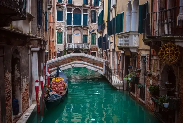 venice gallery 04